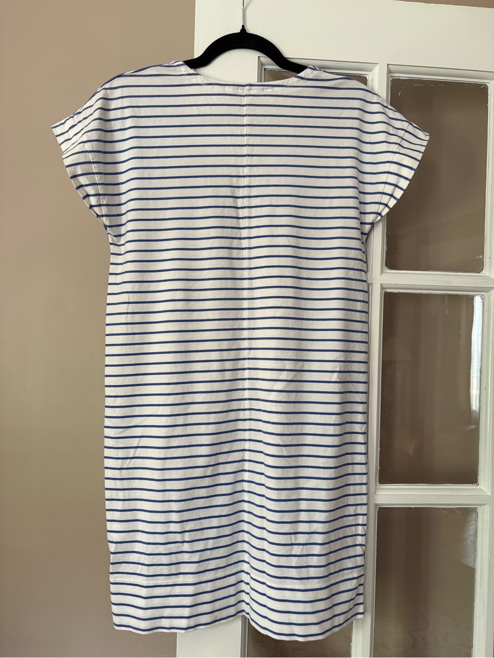 Vineyard Vines Blue and White Striped V‑Neck T Shirt Dress - Picture 4 of 8